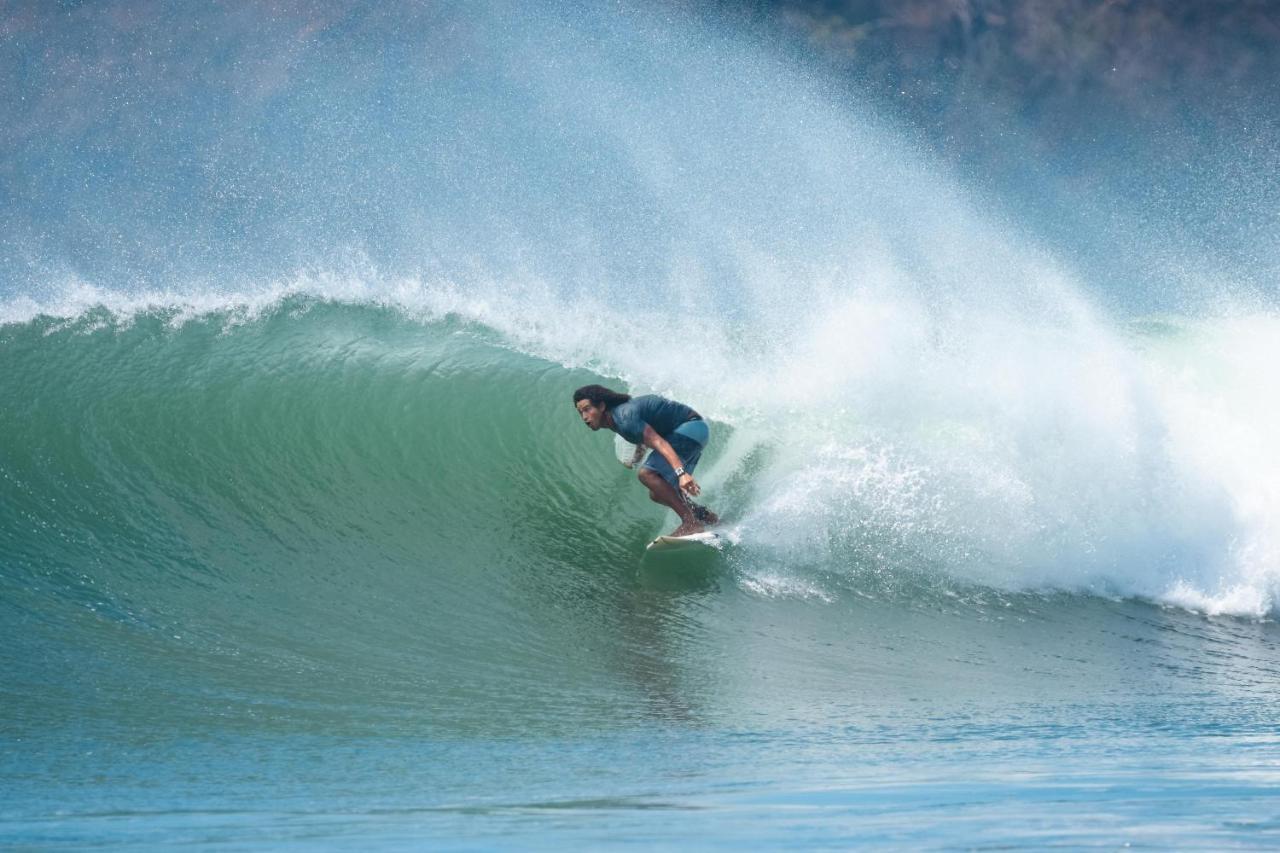 Beach Break Hotel & Surf Camp De ปลายาเวเนา ภายนอก รูปภาพ