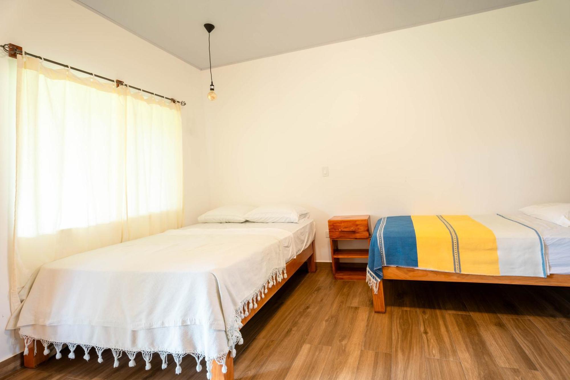 Beach Break Hotel & Surf Camp De ปลายาเวเนา ภายนอก รูปภาพ
