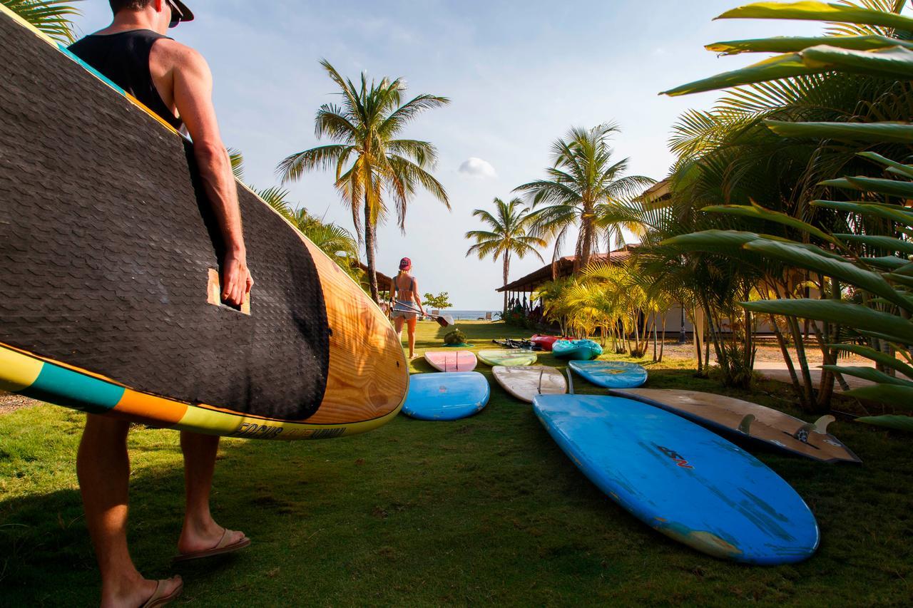 Beach Break Hotel & Surf Camp De ปลายาเวเนา ภายนอก รูปภาพ